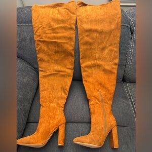 Stunning CHESTNUT SUEDE KNEE High SLOUCH Boots - Size 6.5